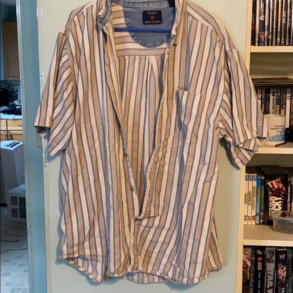 Vintage Men’s Coliseum World Explorer button down